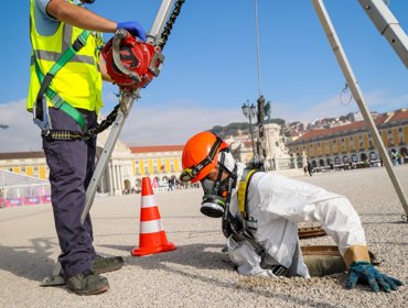 O que acontece por baixo das tampas de esgoto? 