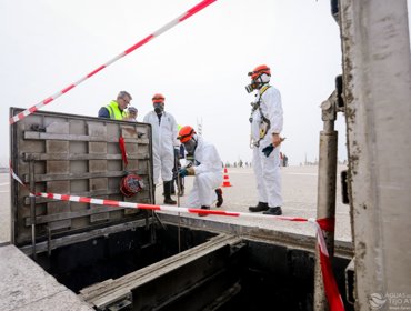 O que acontece por baixo das tampas de esgoto? 