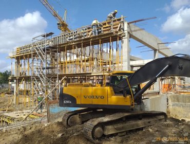Tejo Atlântico prossegue empreitadas 