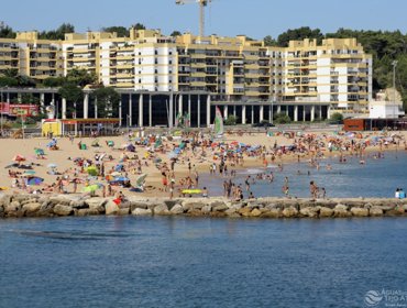 Praias da Tejo Atlântico galardoadas com 49 Bandeiras Azuis 